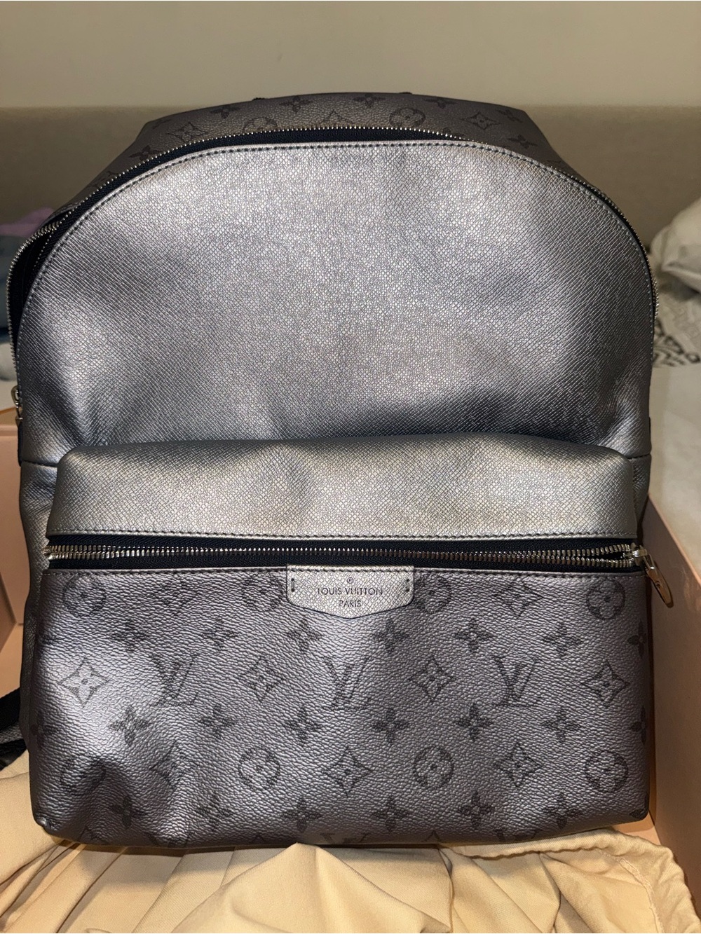 Louis Vuitton Black Textured Leather Interior Tag - Picture 5 of 16